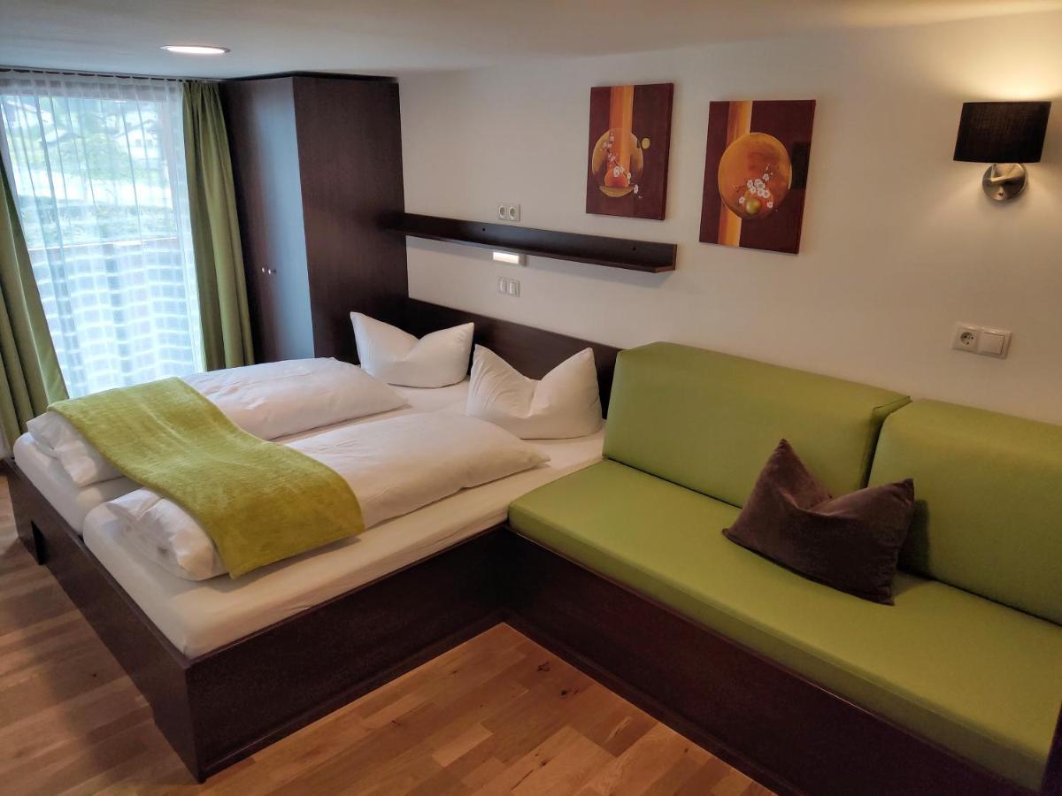 Ferienwohnung Alte Post 皮茨河谷圣莱昂哈德 外观 照片