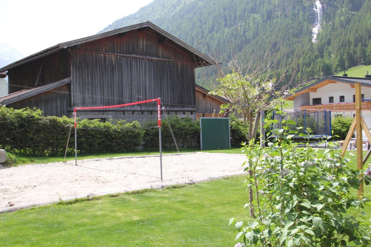 Ferienwohnung Alte Post 皮茨河谷圣莱昂哈德 外观 照片